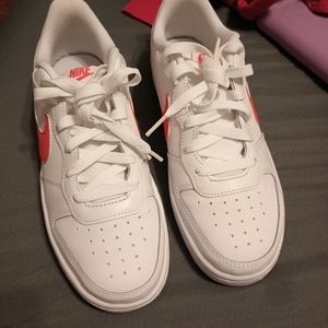 Brand new Nike court